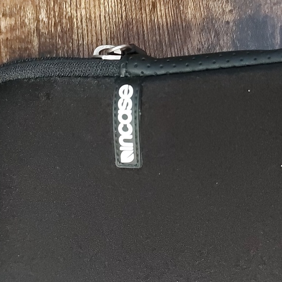 Incase tablet/notebook Sleeve - Picture 2 of 7